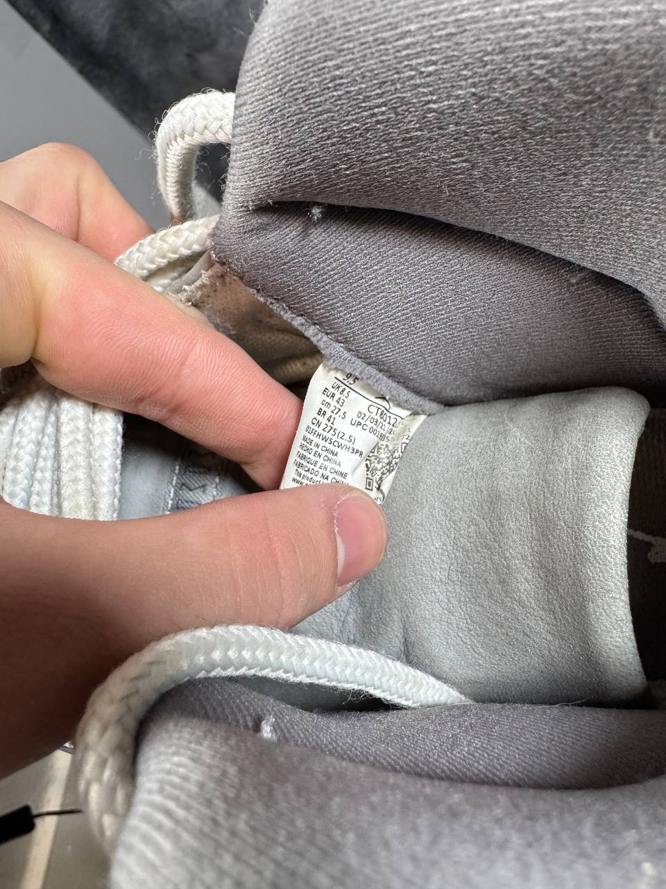 Size 9.5 | Jordan 11 Cool Grey No Box | Pre-Owned