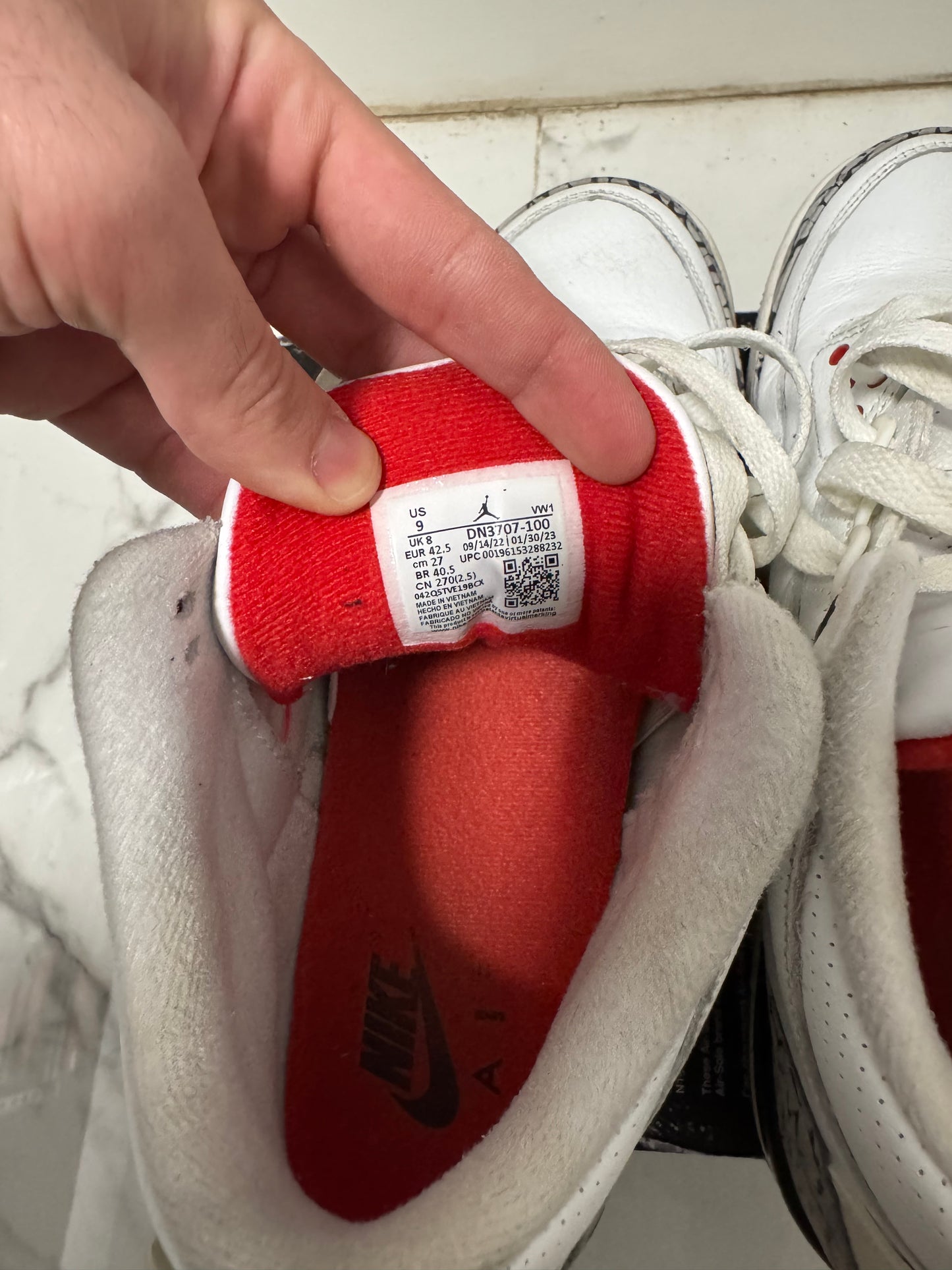 Size 9 | Jordan 3 White Cement Reimagined With Box | Pre-Owned