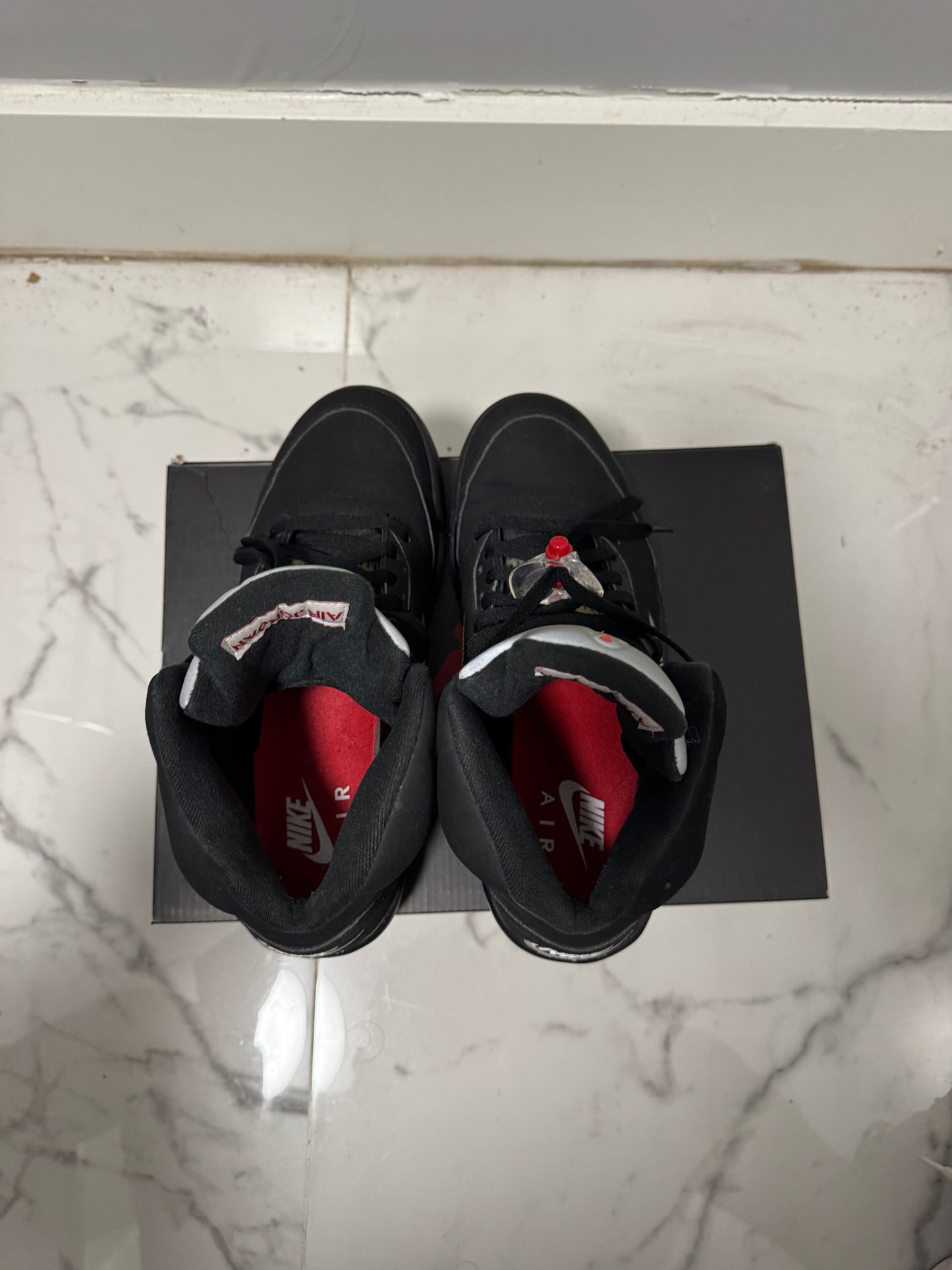 Size 10 | Jordan 5 Metallic With Box | Pre-Owned