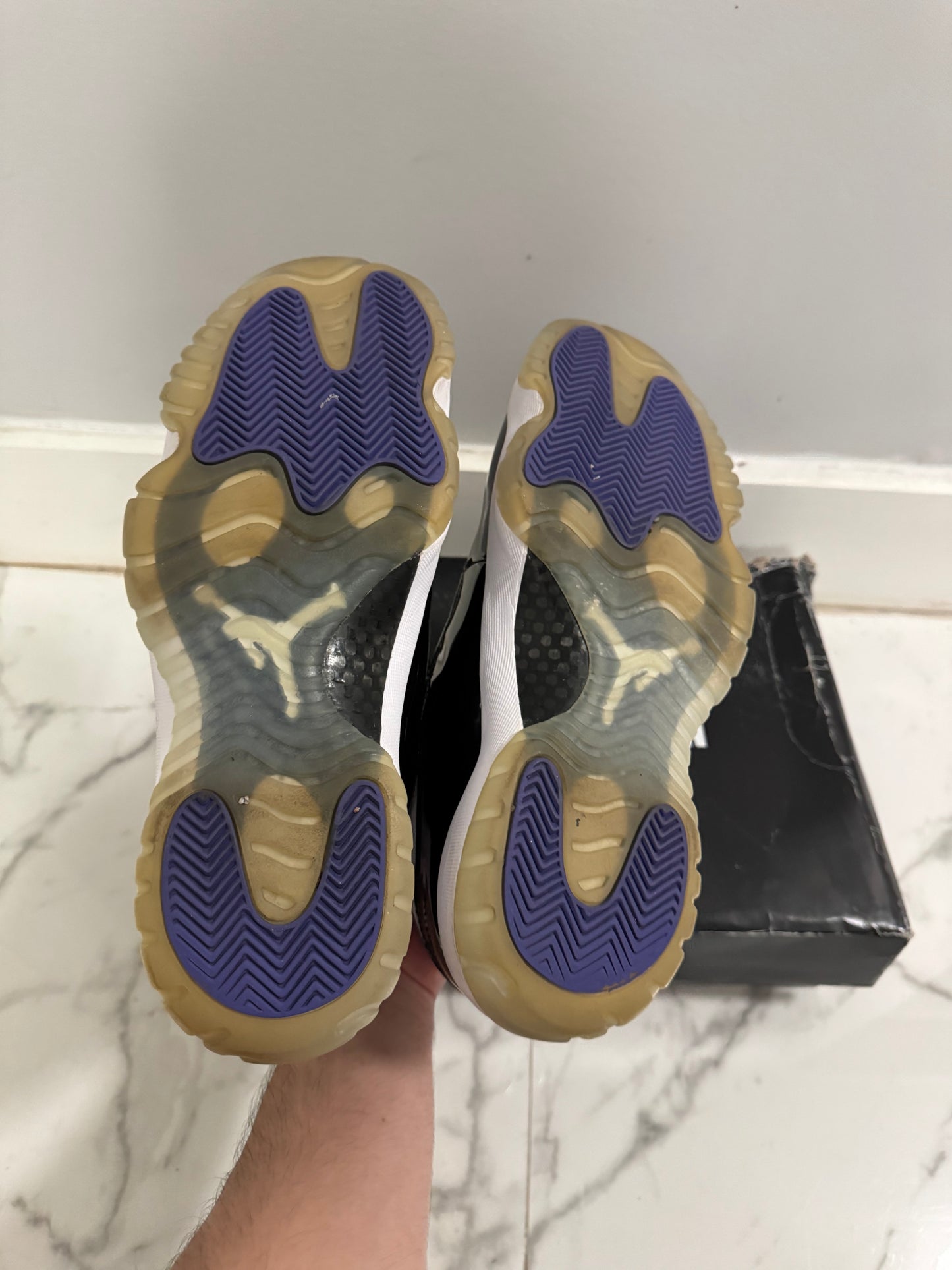 Size 10 | Jordan 11 Concord With Box | Pre-Owned