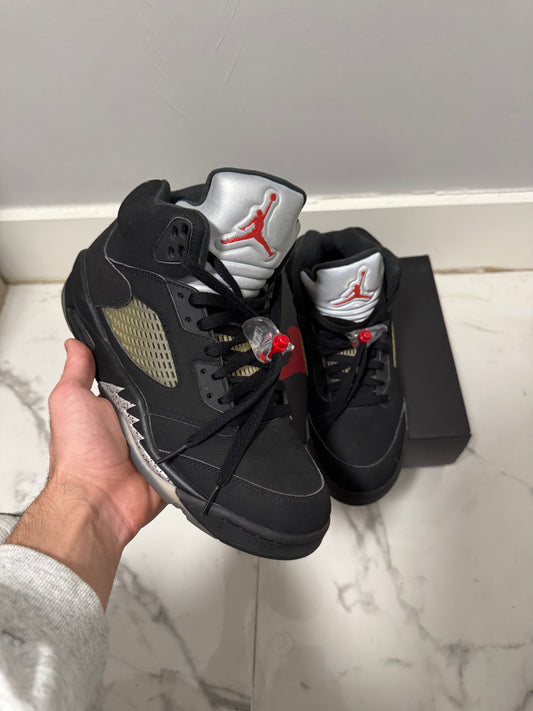 Size 10 | Jordan 5 Metallic With Box | Pre-Owned