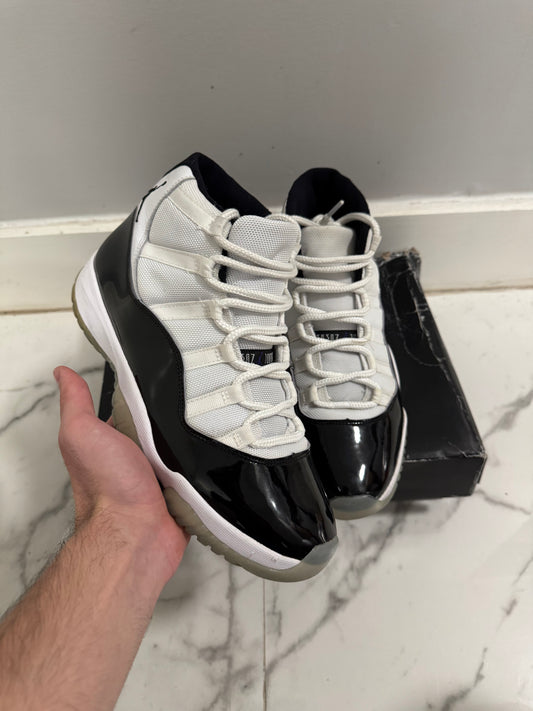 Size 10 | Jordan 11 Concord With Box | Pre-Owned