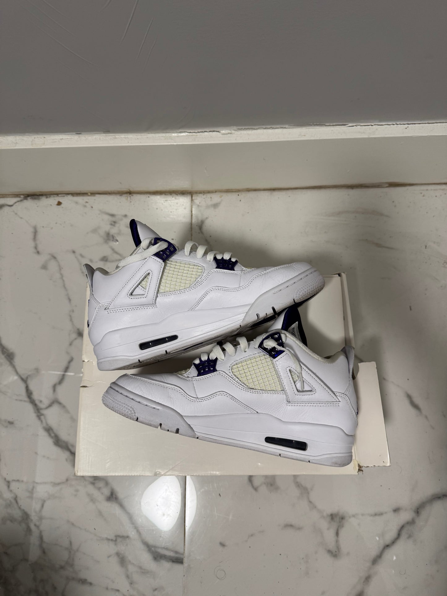 Size 9.5 | Jordan 4 Metallic Purple With Box | Pre-Owned