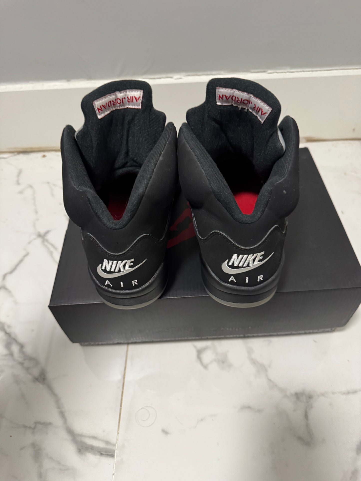 Size 10 | Jordan 5 Metallic With Box | Pre-Owned