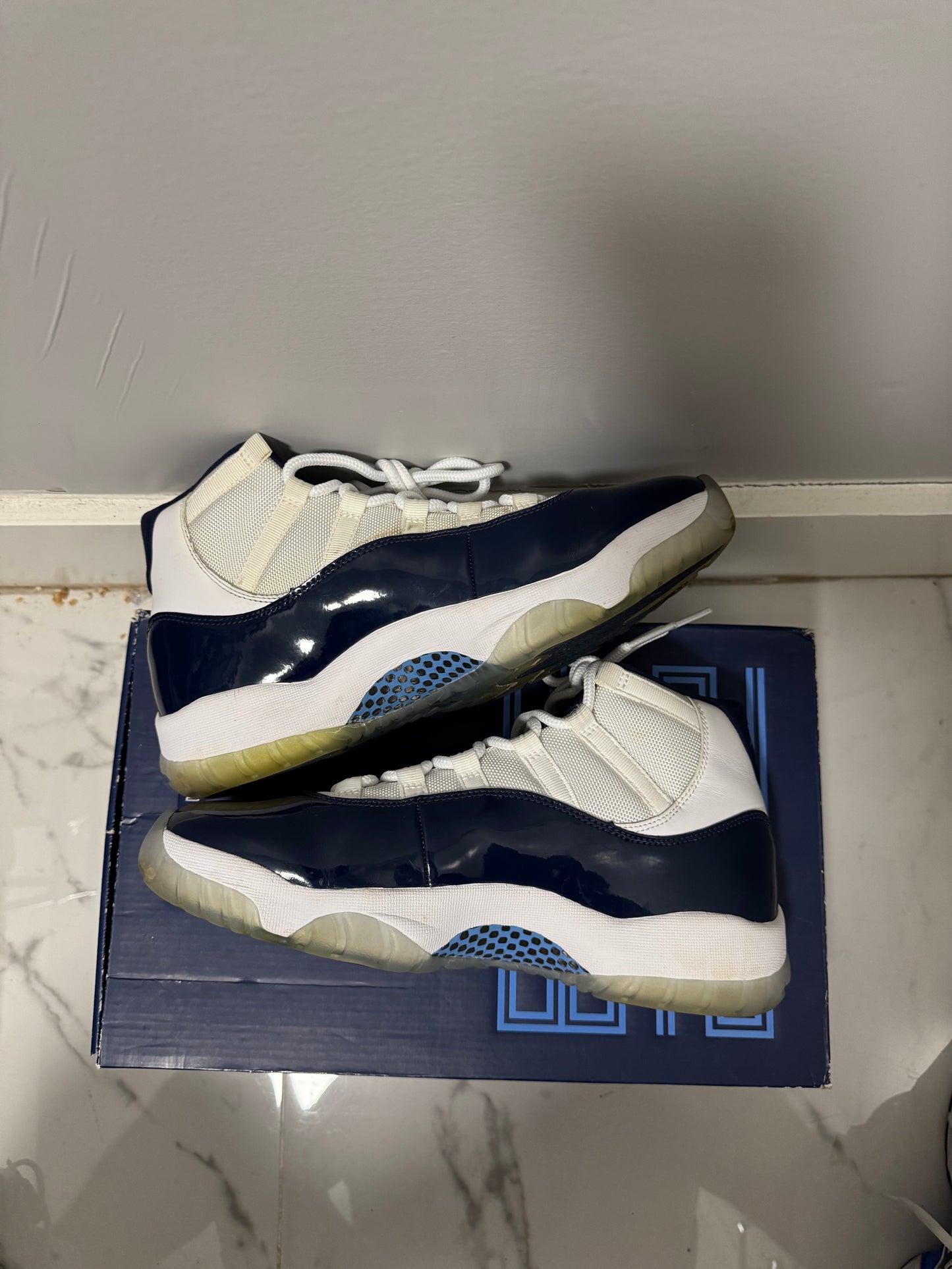 Size 10.5 | Jordan 11 Win Like 82 With Box | Pre-Owned