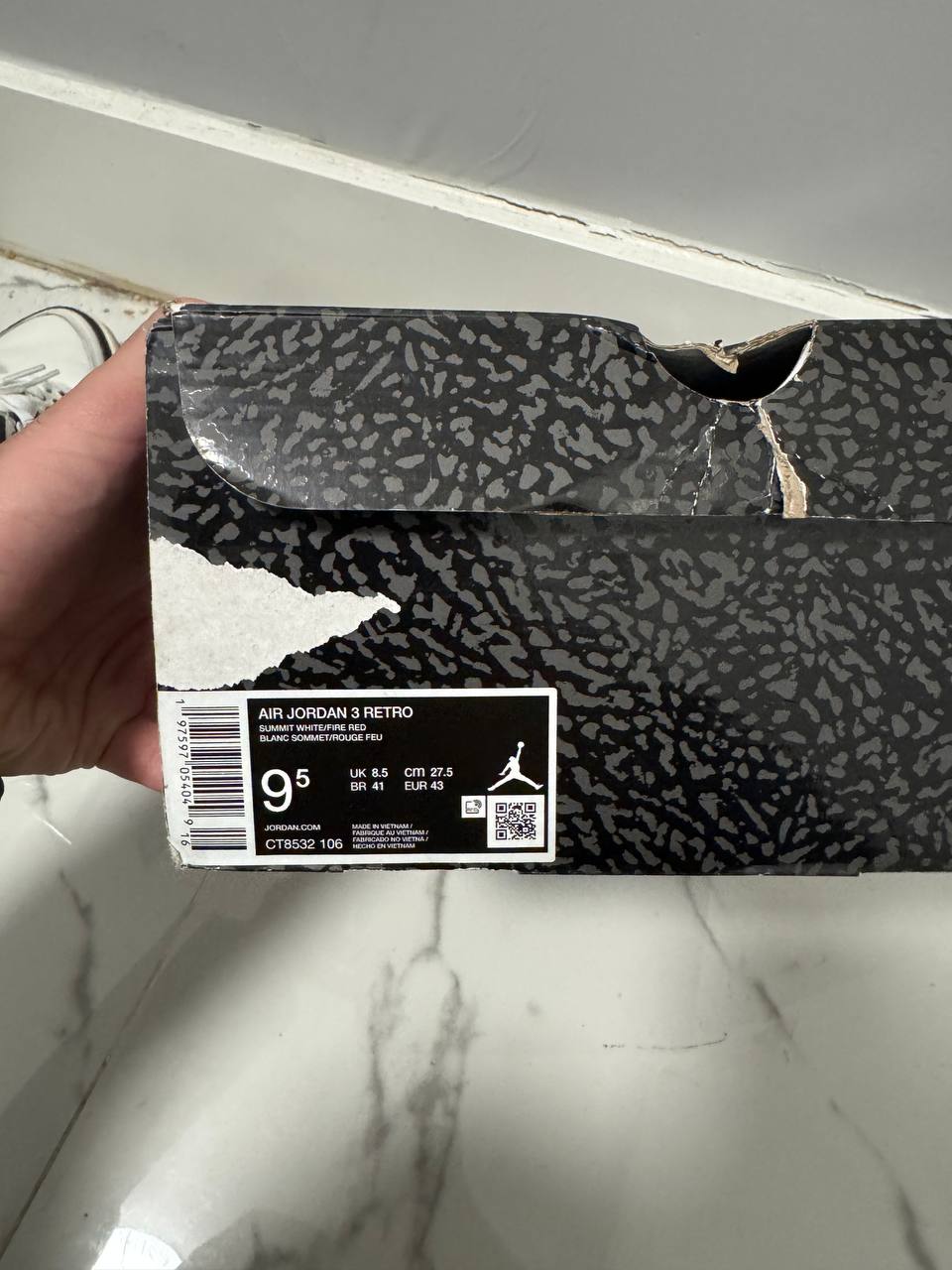 Size 9.5 | Jordan 3 Cement Grey with Box | Pre-Owned