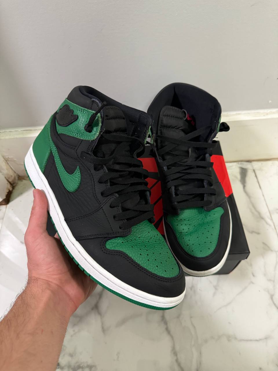 Size 11.5 | Jordan 1 Pine Green With Box | Pre-Owned
