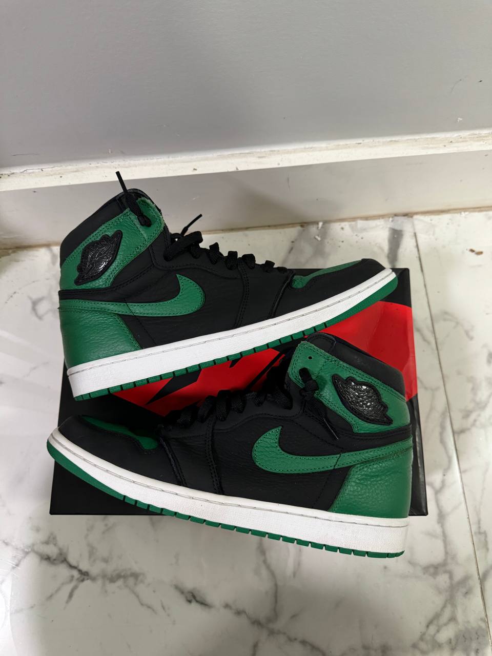 Size 11.5 | Jordan 1 Pine Green With Box | Pre-Owned