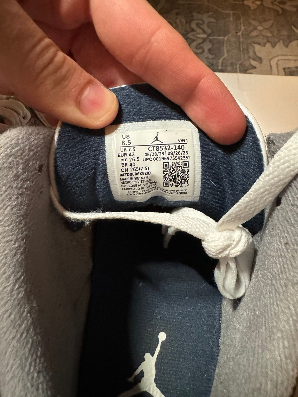 Size 8.5 | Jordan 3 Midnight Navy No Box | Pre-Owned