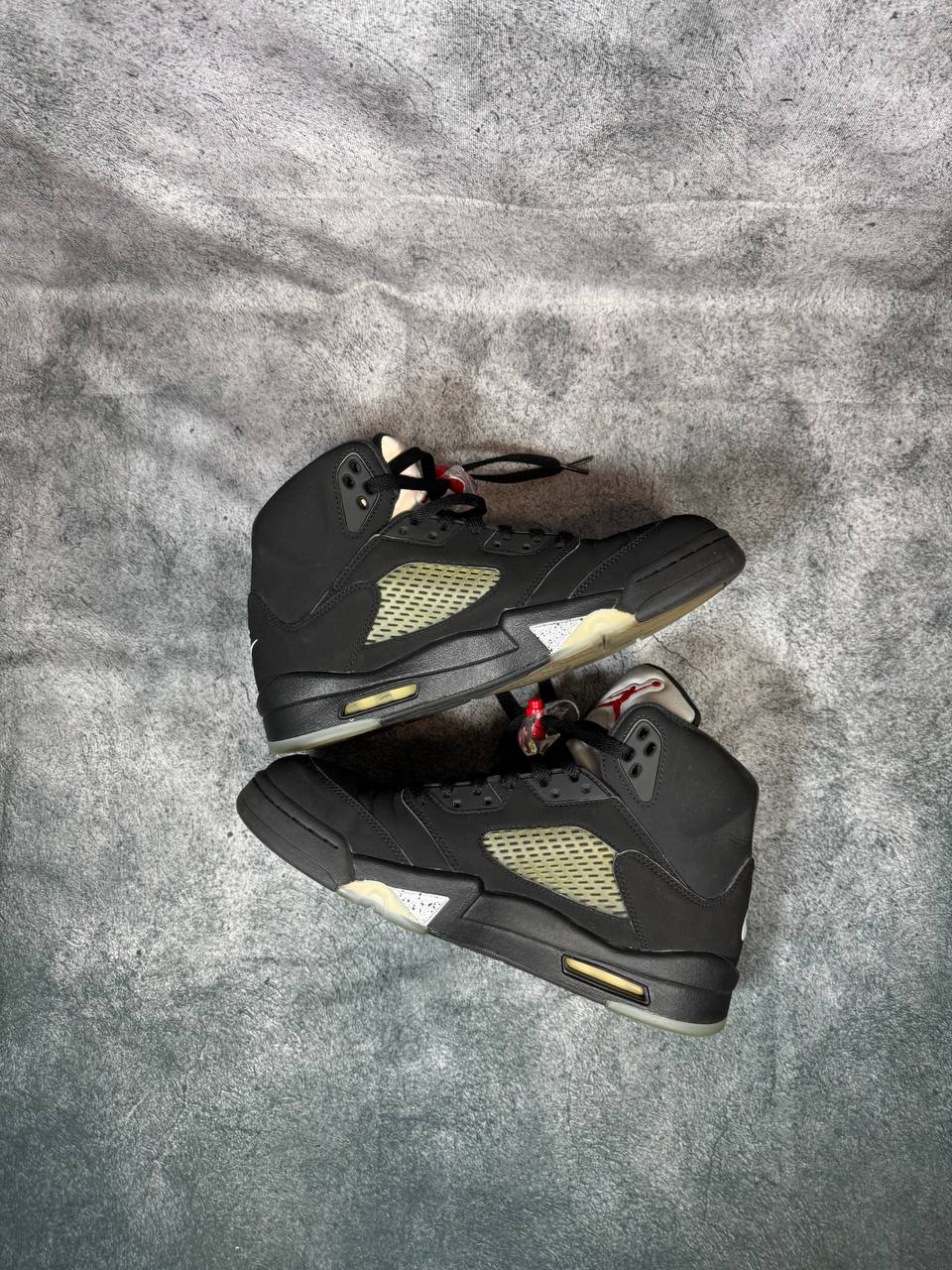 Size 10 | Jordan 5 Metallic With Box | Pre-Owned